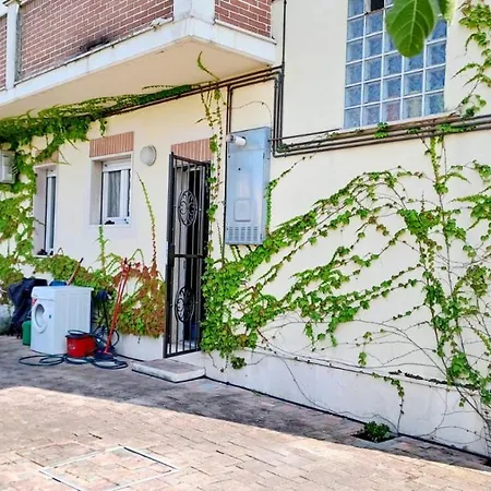 Casa Vacanze Mare Garden Apartment *